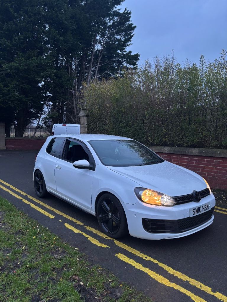 Volkswagen, GOLF, Hatchback, 2010, Manual, 1968 (cc), 3 doors