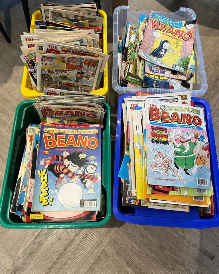 Vintage unsorted beano/dandy comics 4 plastic boxes - around 300-400 comics