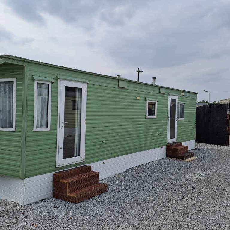 Two bedroom static caravan to rent immediately