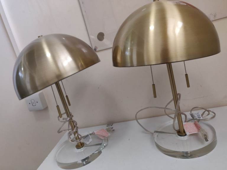 Adesso® Bowie Antique Brass Table Lamp US PLUG TYPE