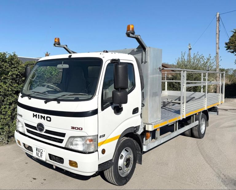 2012 HINO 300 815 ALLOY FLATBED ISUZU BUS 3 SEATS 7.5TON 4,000 MILE ! EURO6