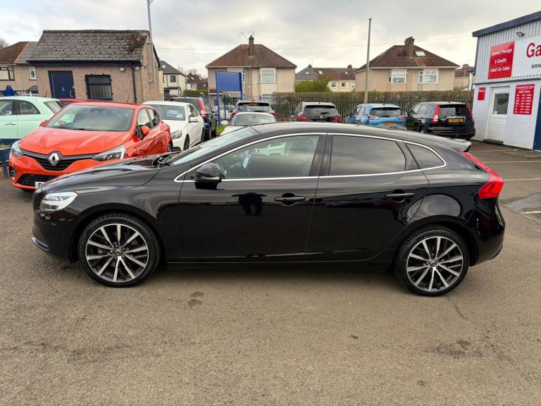 2019 Volvo V40 T3 [152] Inscription Edition 5dr Geartronic HATCHBACK Petrol Automatic