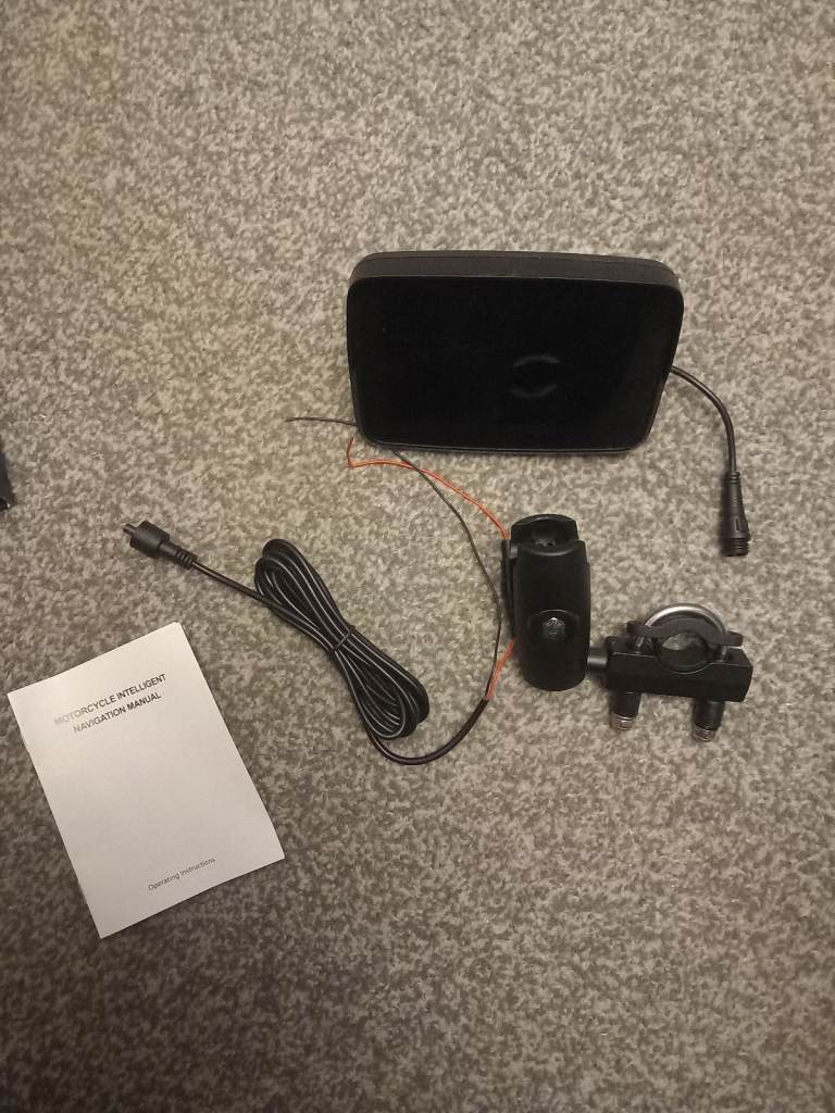 Motorcycle/Carplay wireless intelligent navigation 