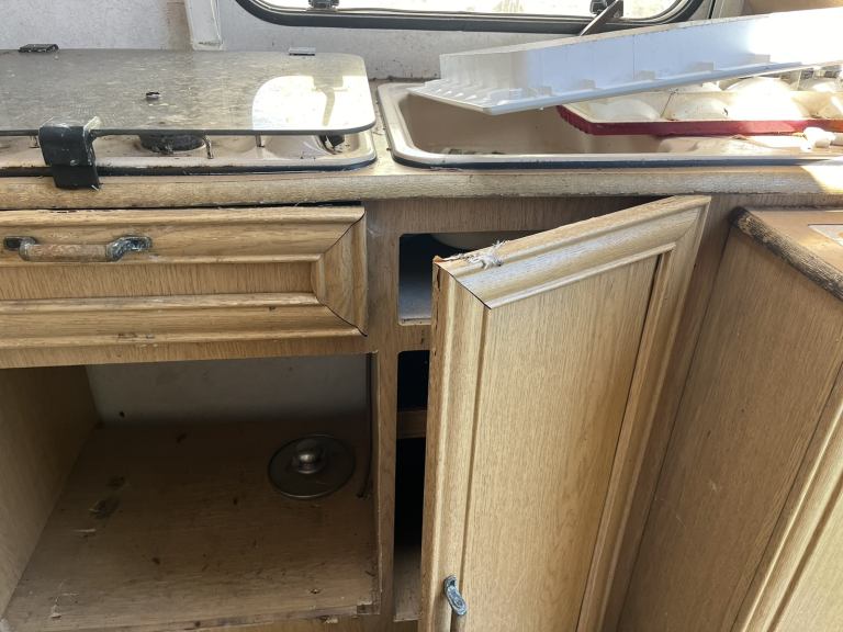 Caravan units caravan windows etc 