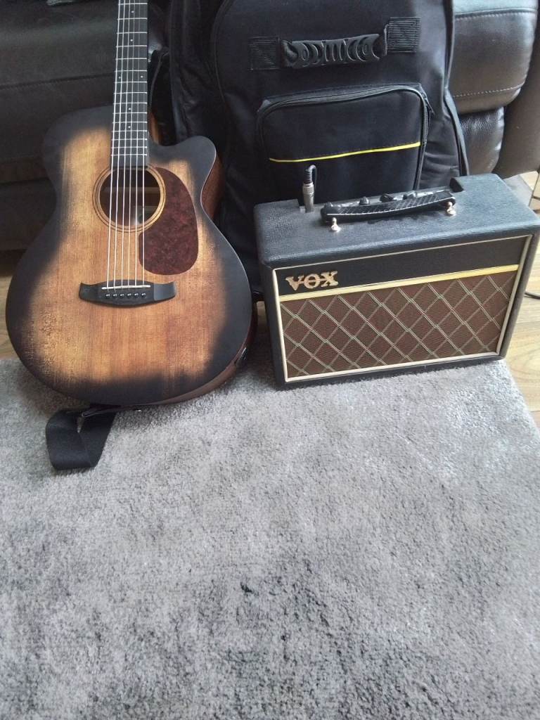 Tanglewood Auld Trinity Electro Accoustic Guitar c/w Vox Amp