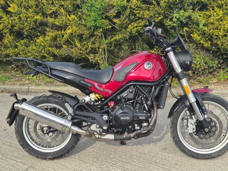 2022 72 Benelli Leoncino 500 Trail Naked RETRO SCRAMBLER EU 5 47 Ps 2k Miles