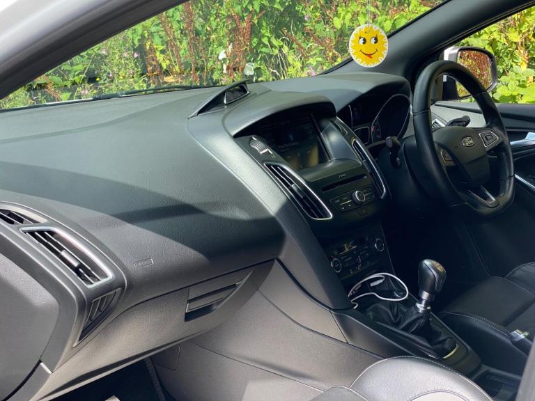 2015 Ford Focus 2.0T EcoBoost ST-2 5dr HATCHBACK PETROL Manual