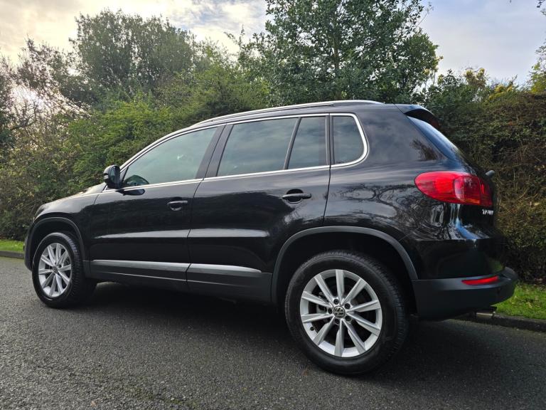 VOLKSWAGEN TIGUAN 1.4 TSI Moda BlueMotion - AUTOMATIC - 5 DOOR - 2013 