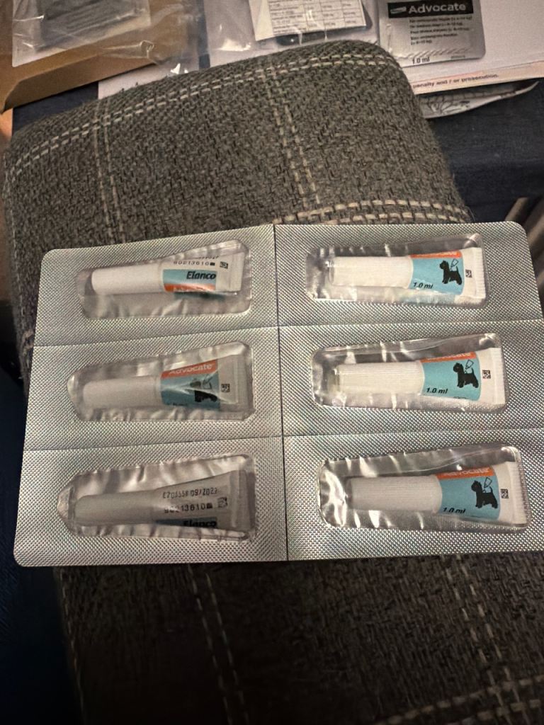 ADVOCATE flea treatment DOG 4-10KG