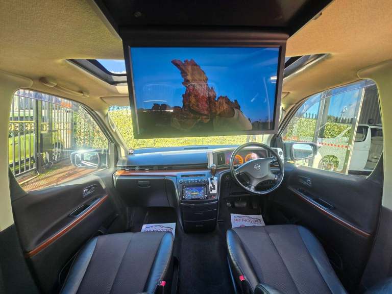 2018 Nissan Elgrand 4WD HIGHWAY STAR PETROL Automatic