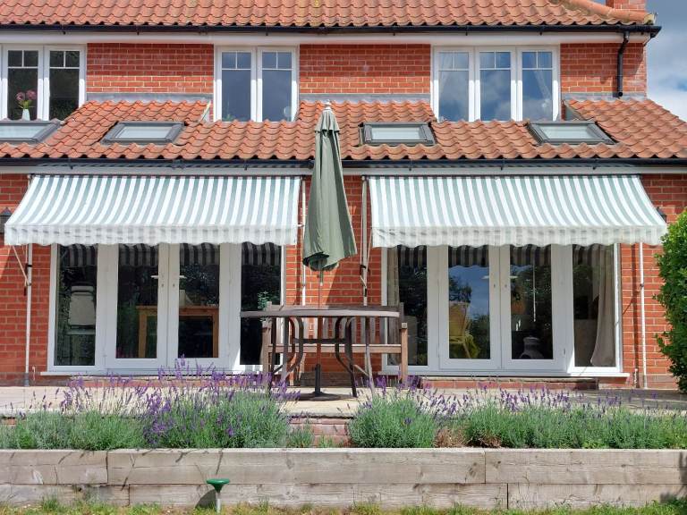 3.0m Manual Awning, Green and White