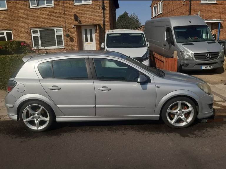 SRI Vauxhall, ASTRA, Hatchback, 2007, Manual, 1910 (cc), 5 doors
