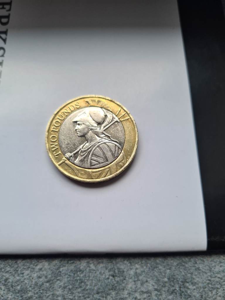 Two Pounds Coin (Two POUNDS inscription) - Collectible
