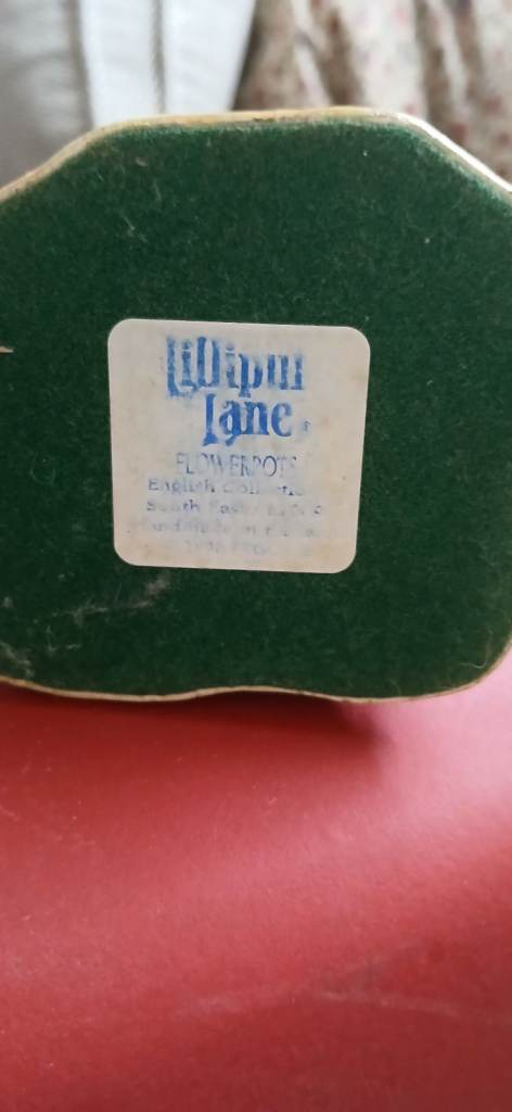 Lilliput Cottage flowerpots