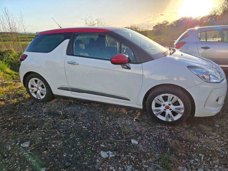Citroen ds3 1.6 hdi diesel.   Full mot