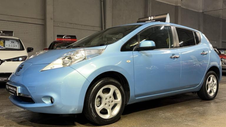 NISSAN LEAF 24kWh Acenta Blue Automatic Electric 5dr LOWTAX+SATNAV 2015