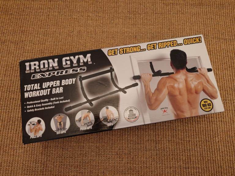 Iron Gyn Express doorframe pull-up bar