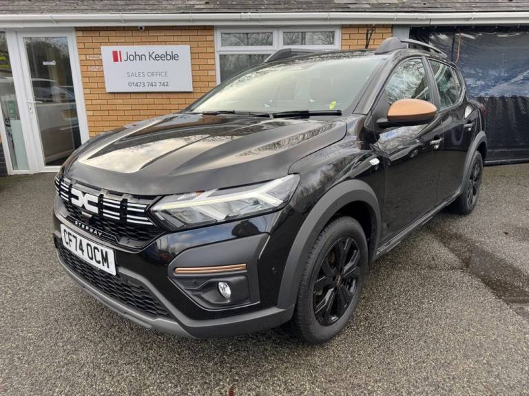 2025 Dacia Sandero Stepway 1.0 TCe EXTREME Hatchback 5dr Petrol Manual Euro 6 (s/s) (90 ps) Hatch...