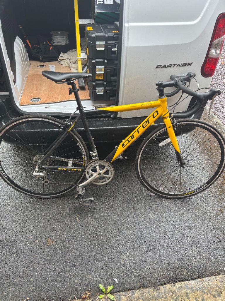 Carrera TDF Road Bike – Yellow, As Good As New