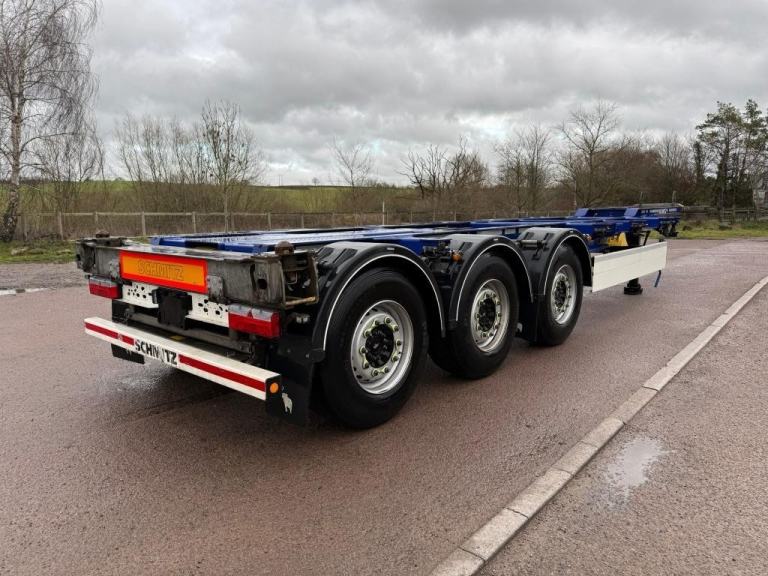 SCHMITZ CONTAINER CHASSIS CARGOBULL TRAILER