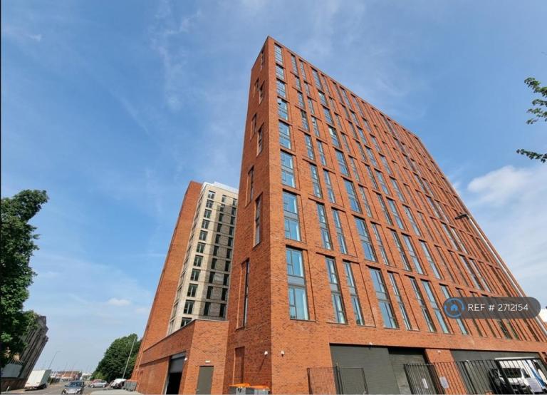 2 bedroom flat in Wharf End, Trafford Park, Manchester, M17 (2 bed) (#2712154)