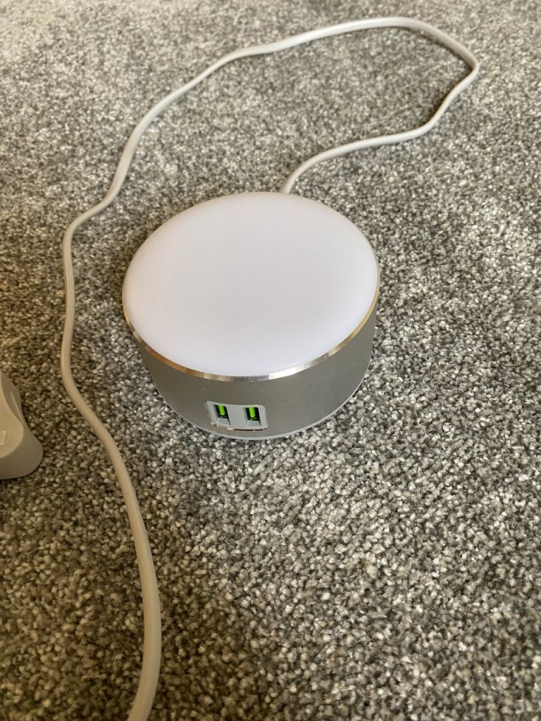 Night light with USB ports 