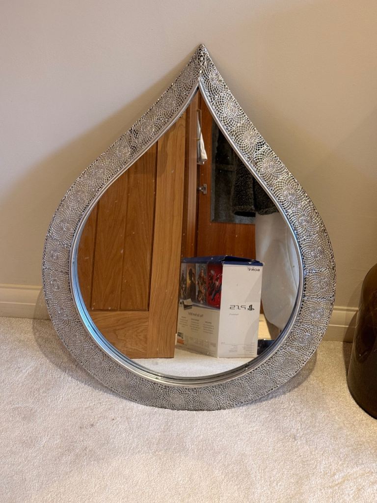 Free Teardrop Mirror