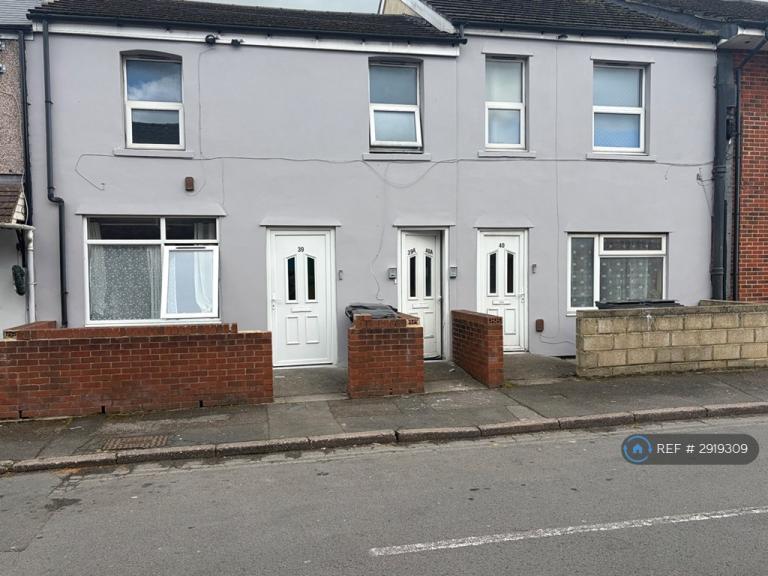 1 bedroom flat in Hawkins St, Swindon, SN2 (1 bed) (#2919309)