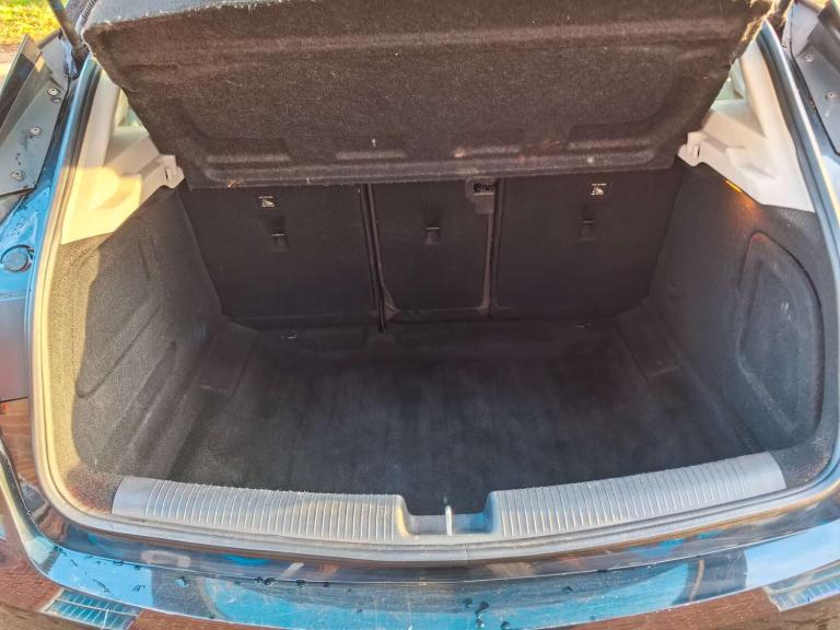 2017 Vauxhall Astra 1.4 Astra Elite Nav T 5dr - Full Service History - High Spec! Hatchback Petro...