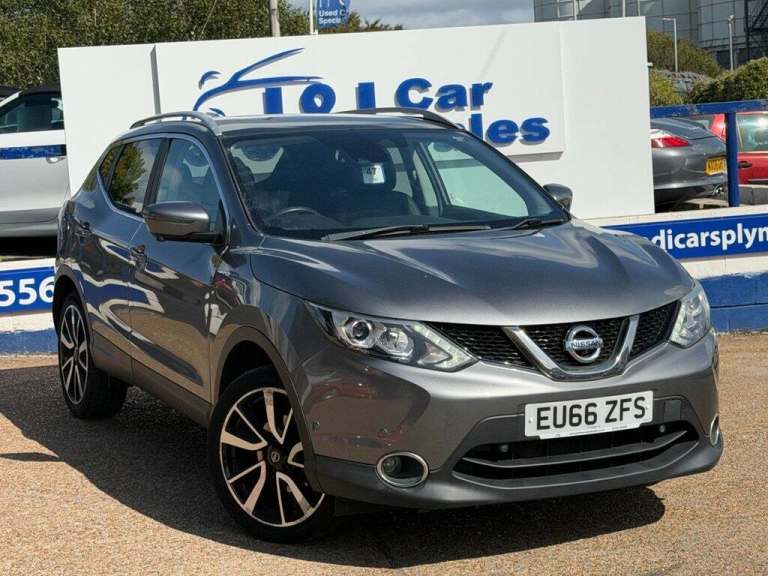 2016 Nissan Qashqai 1.2 DiG-T Tekna [Non-Panoramic] 5dr HATCHBACK PETROL Manual