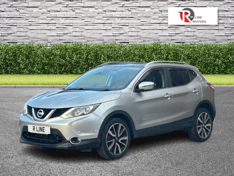 2014 Nissan Qashqai 1.6 dCi Tekna 5dr Xtronic HATCHBACK DIESEL Automatic