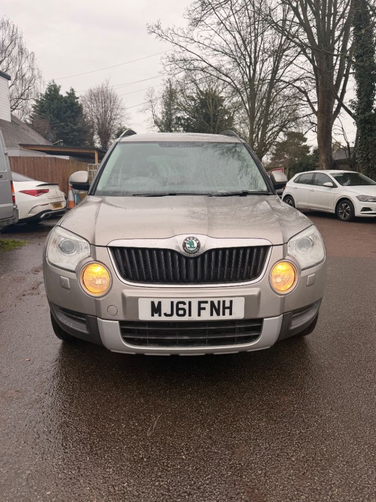 Skoda, YETI, 4X4 Hatchback, 2011, Manual, 1968 (cc), 5 doors