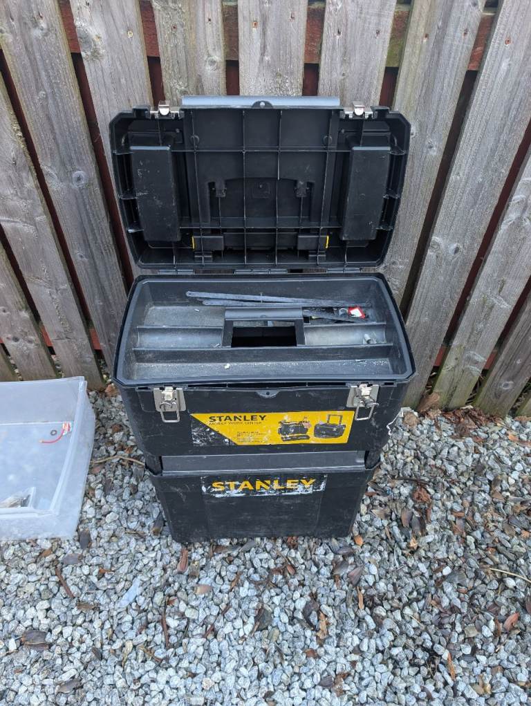 Stanley fatmax toolbox trolley 
