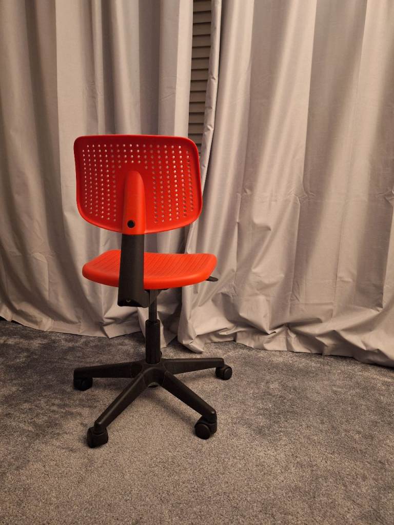Ikea swivel desk chair