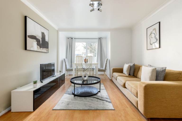 🏙️ Modern 2-Bed w/ Parking | Long-term | Company Lets Welcome – London Bridge SE1