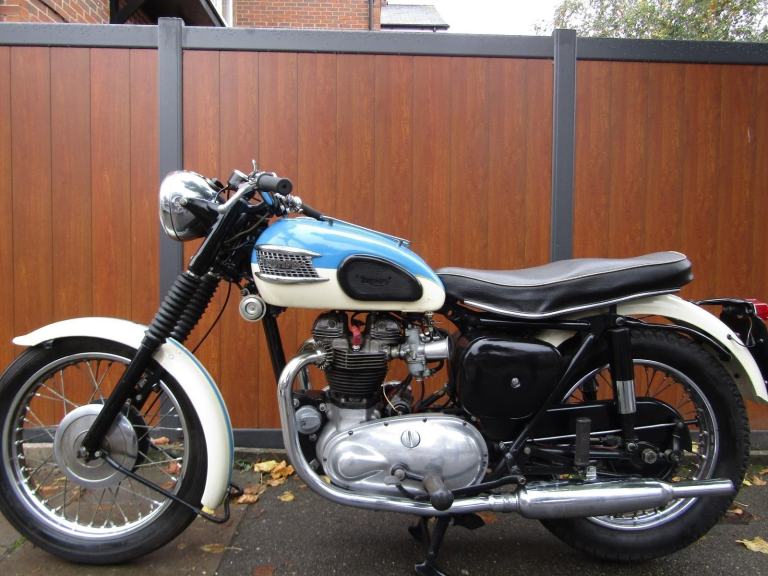 TRIUMPH TIGER T110 BONNEVILLE LOOKALIKE 1957 PRE UNIT . 8319 MILES .