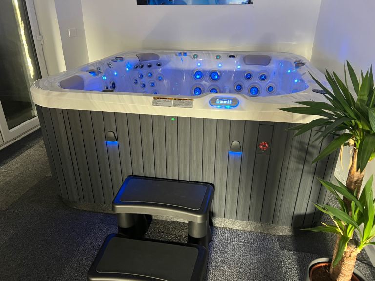 New Hot Tub Showroom 