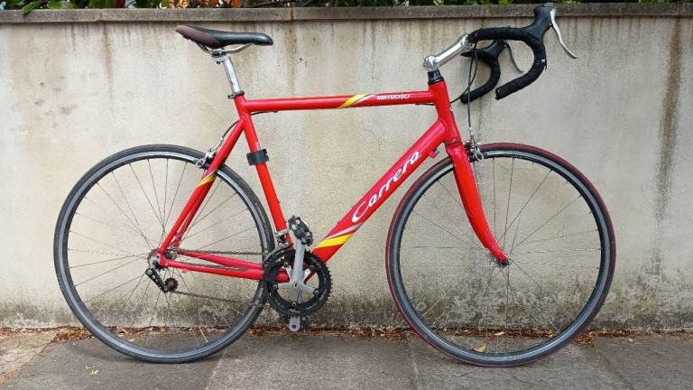 Carrera Virtuoso road bike ( 58cm , single speed)