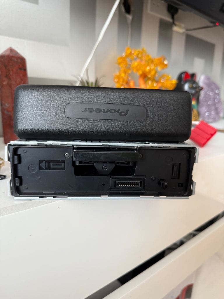 EDGE EDB10A 10 Inch Active Subwoofer Pioneer's SPI4-10BT / 