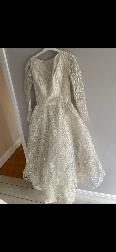 Vintage wedding dress 