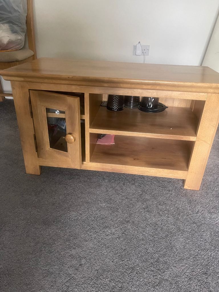 Solid oak tv unit 