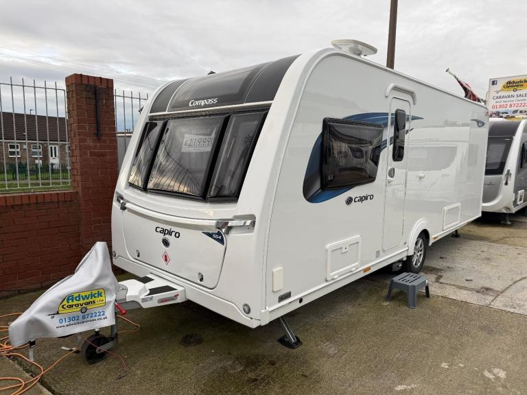 Compass Capiro 554 Transvers Island Bed Full Rear Bathroom 