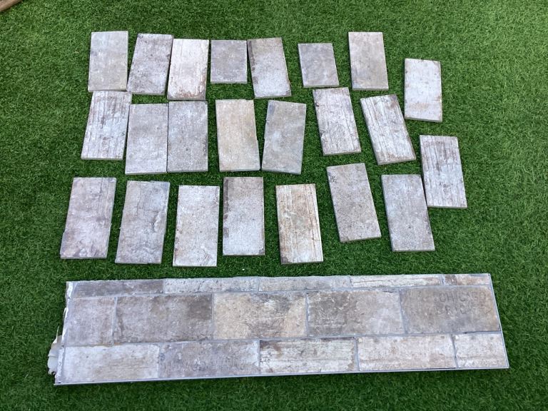 Chicago brick, Wall / Floor tiles, lots more than what’s in picture