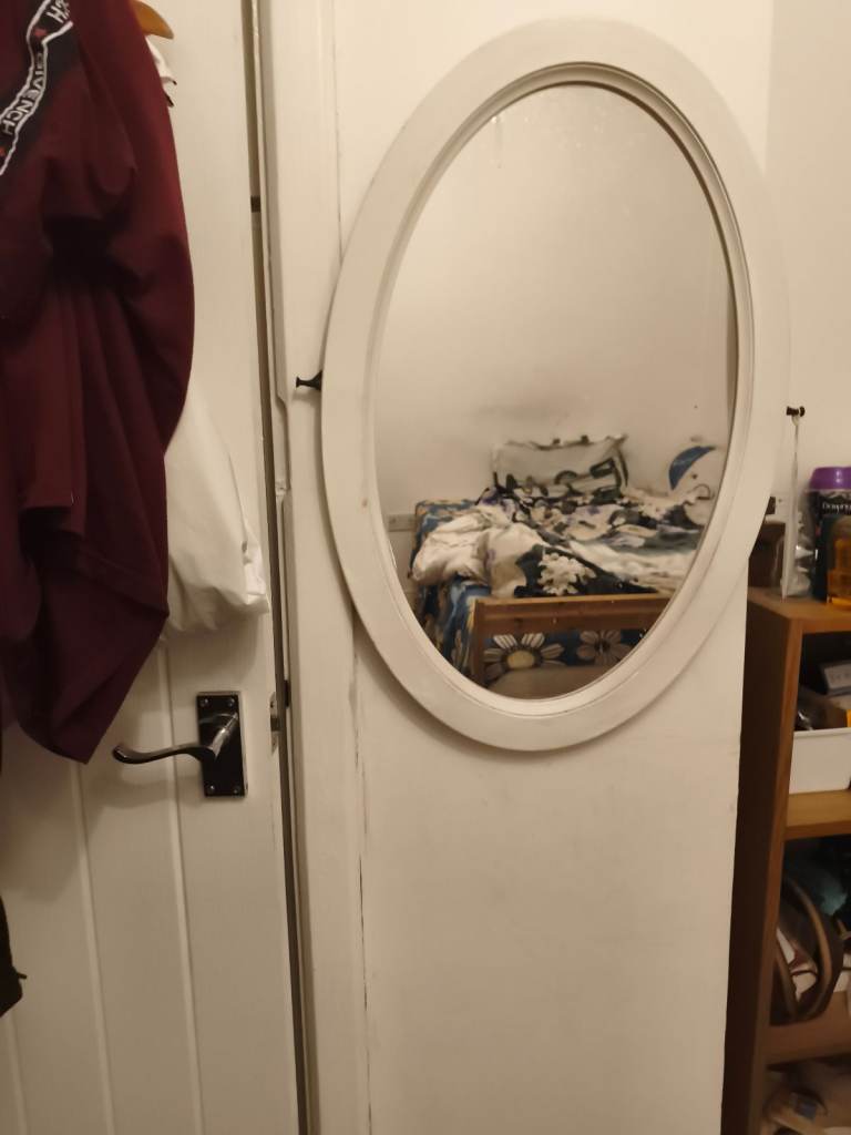 White Oval Freestanding Mirror – Good Condition
