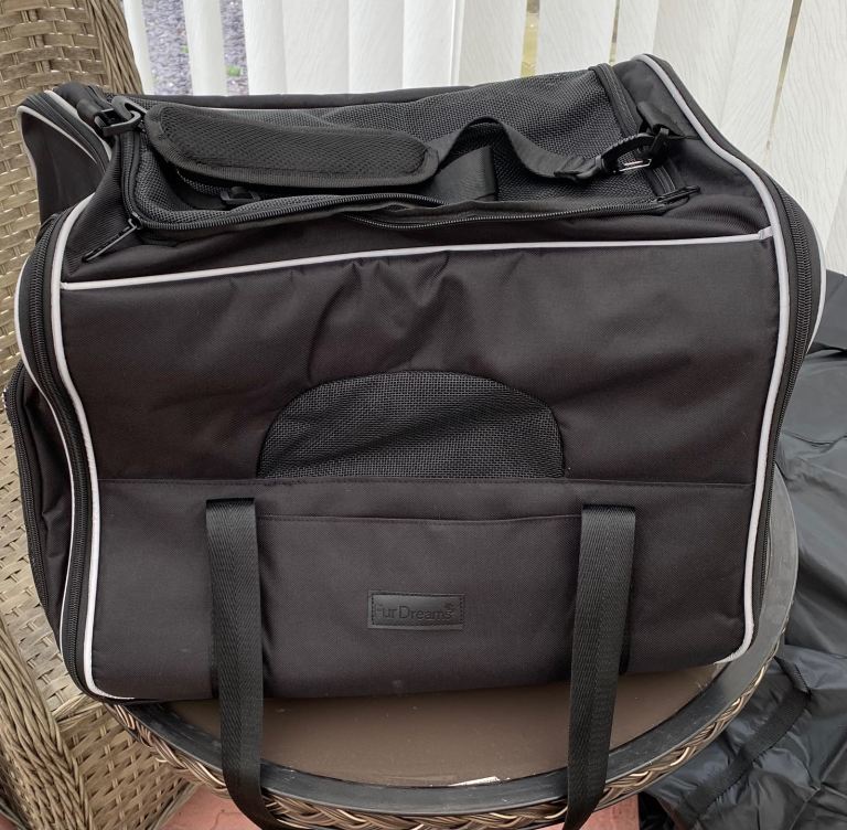 Pet carry bag