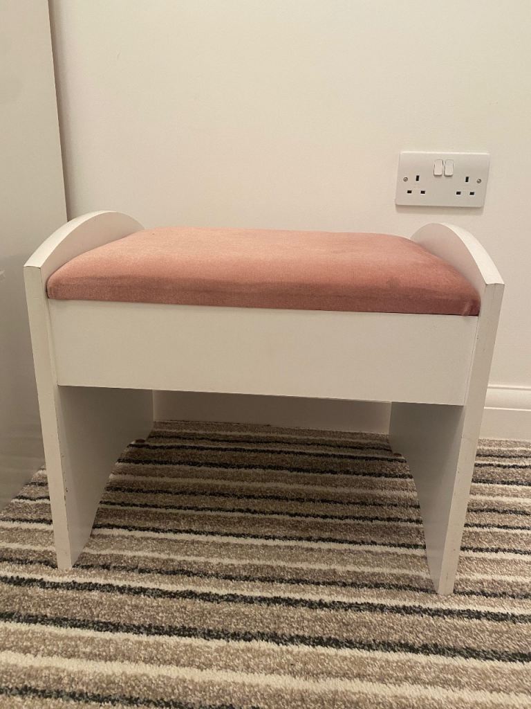 Comfy padded dressing table stool 