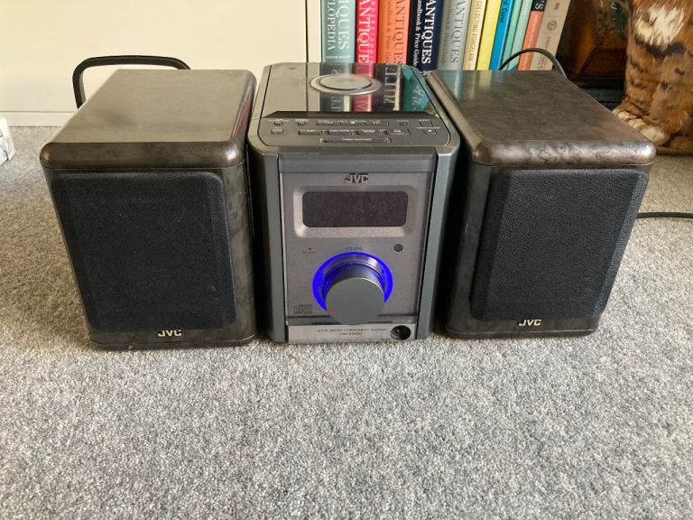 Vintage 1998 JVC UX-5000 compact HiFi system marble effect speakers. Original remote. PAT tested