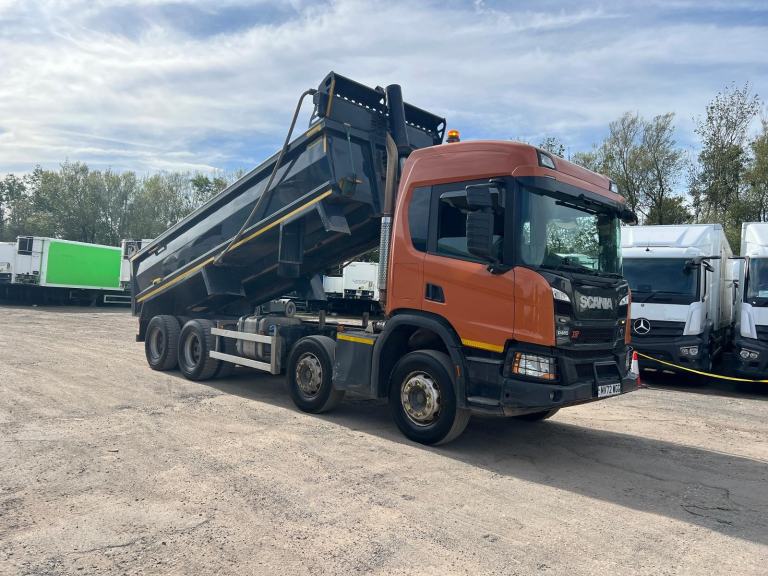 22 Scania P410 8X4 STEEL TIPPER , warranted 286,648 km , weigher , auto