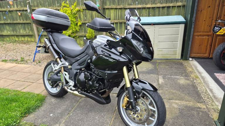 DECEMBER 2009 TRIUMPH TIGER 1050