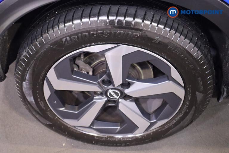2022 Nissan Qashqai 1.3 DiG-T MH N-Connecta 5dr SUV Petrol Manual